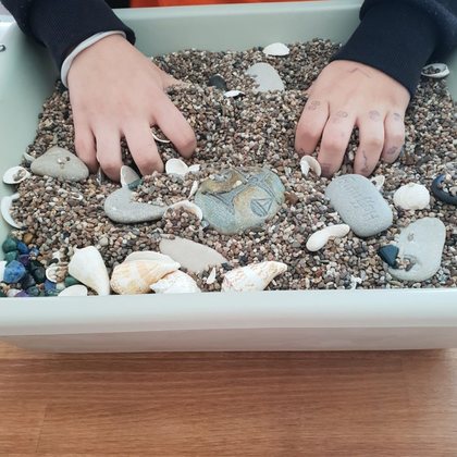 Tasten und Spüren im Steinebad